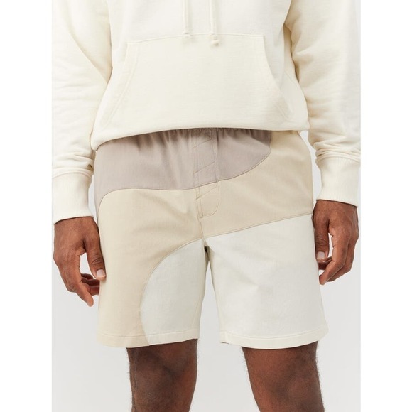Outdoor Voices NWT Truffle Calcite Milk Stone RecTrek 7” Colorblock Short SZ 2XS - Picture 1 of 7
